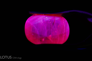 Shortwave ultraviolet can often reveal heat treatment even at relatively low temperatures. Low-iron rubies, padparadschas and blue sapphires will often display a zoned chalky fluorescence following heat treatment. It is generally the colorless areas of the stone that show this. The presence of chalky SW fluorescence is a strong indication of heat treatment.